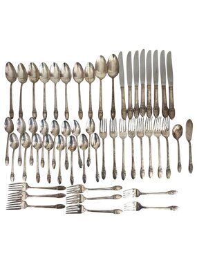 VTG 1847 Rogers Bros First Love Silverplate Flatware 52 PC Set Floral Art Deco